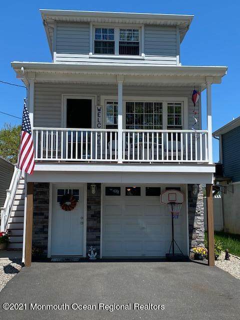 15 Lakewood Avenue - Photo 1