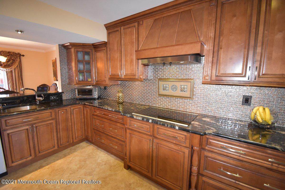 1 Canterbury Court - Photo 1