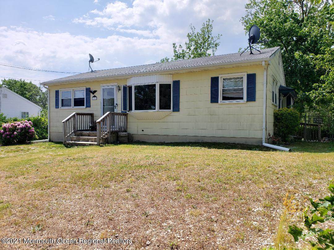 1759 Parkside Drive - Photo 1