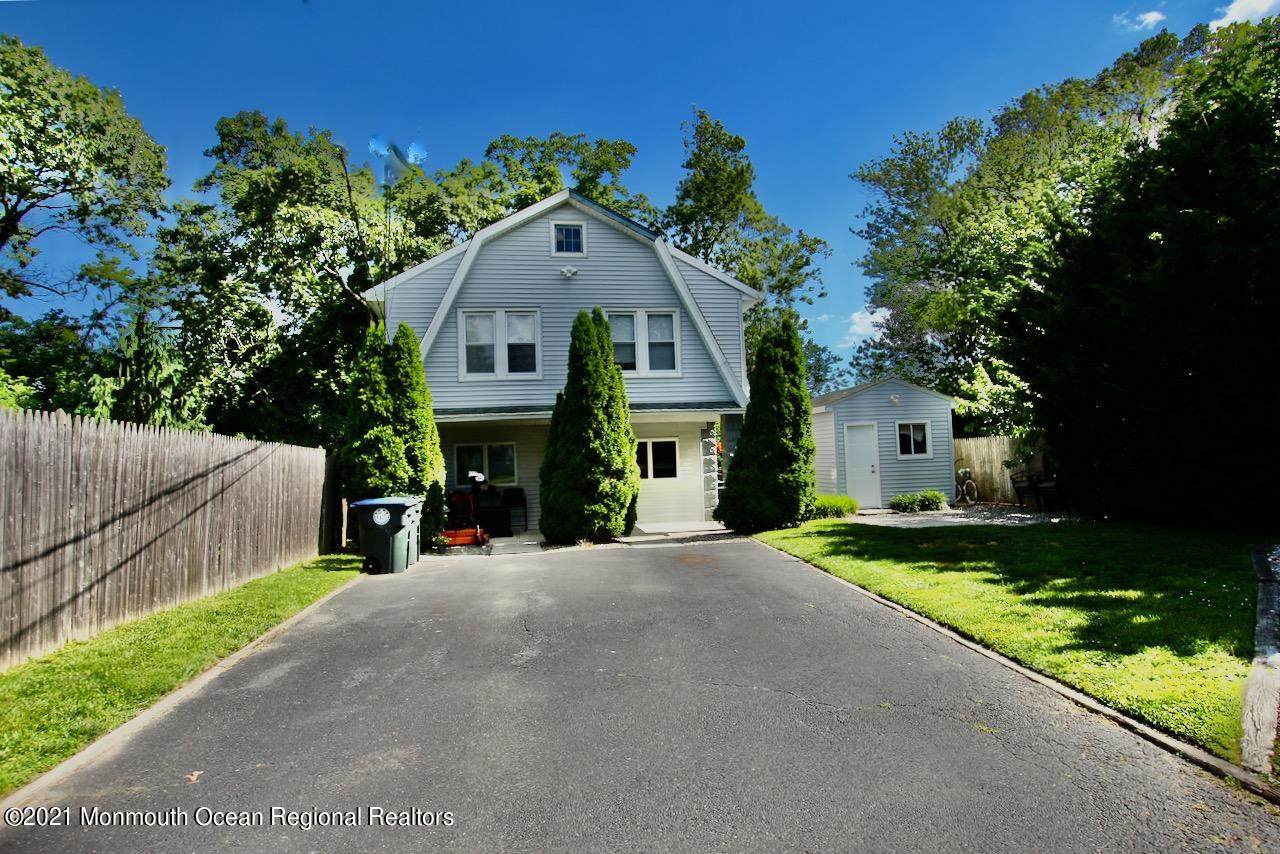 905 17th Avenue - Photo 1