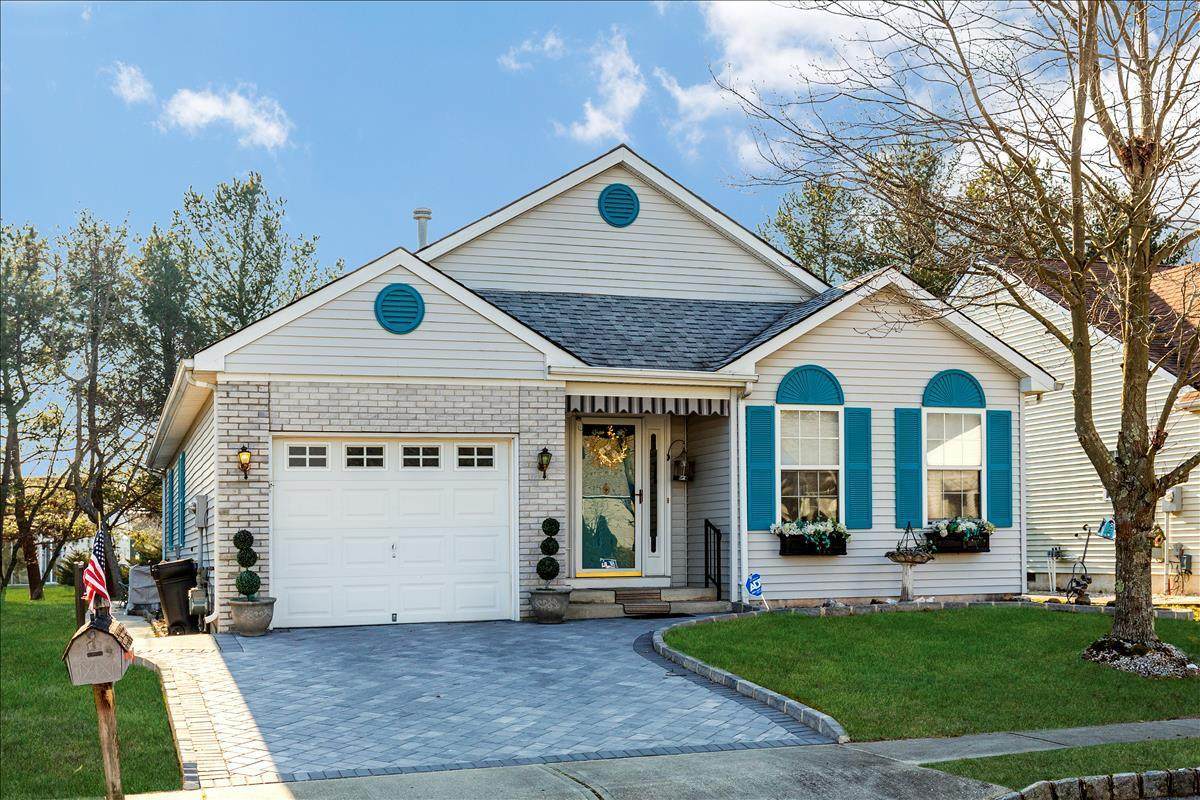 294 Jamaica Boulevard - Photo 1