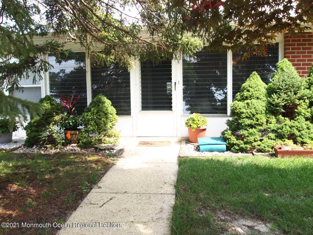 1143E Argyll Circle - Photo 1