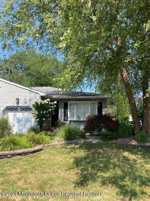 8B Diamond Drive - Photo 1