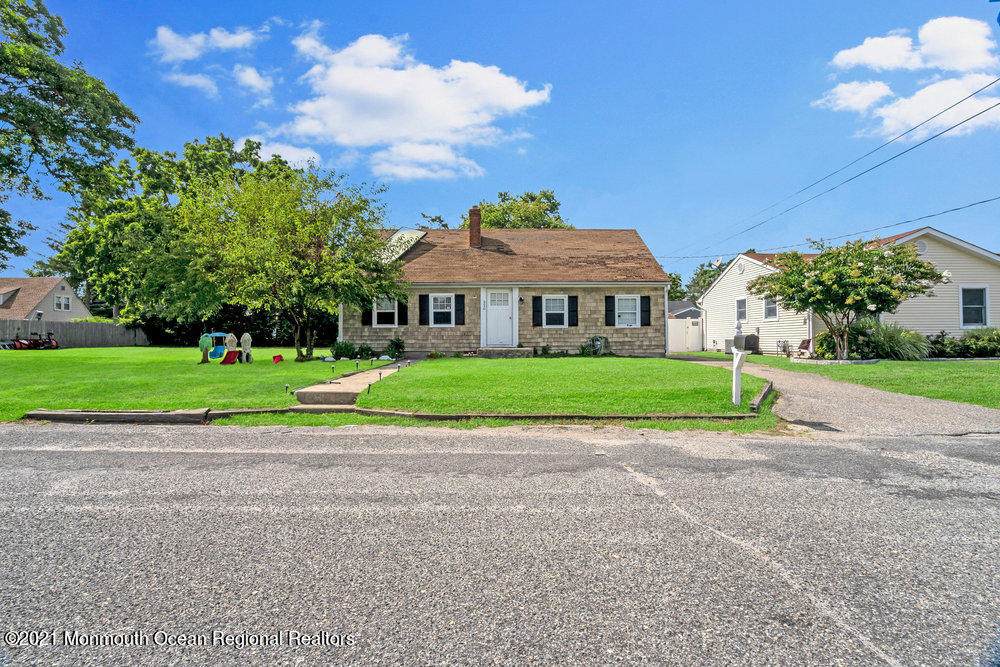 220 Seaman Avenue - Photo 1