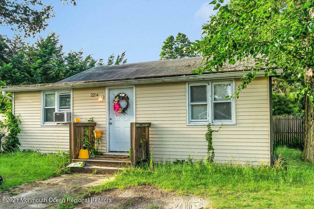 2204 5th Avenue - Photo 1