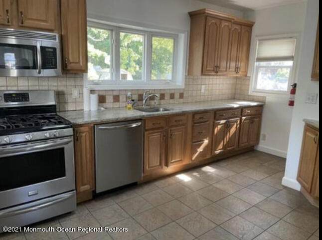 406 Park Avenue - Photo 1