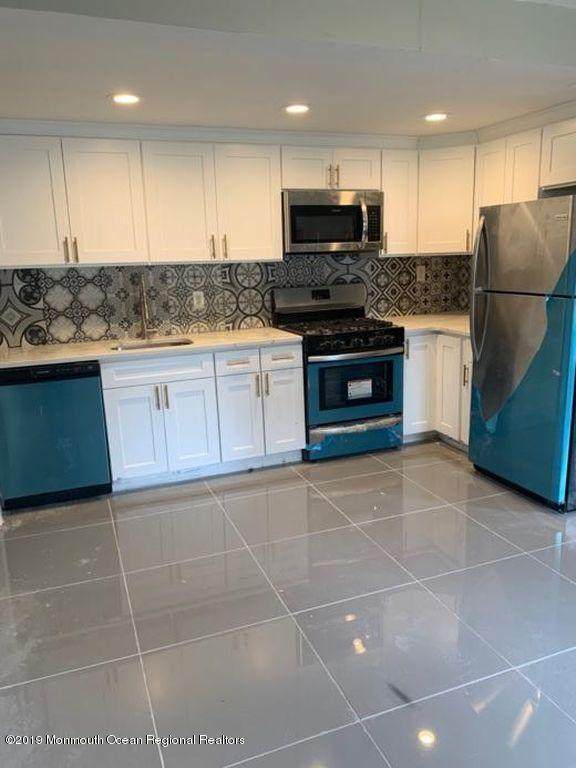 909 5th Avenue - Photo 1