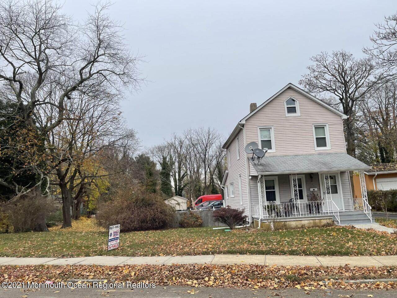 441 Brighton - Photo 1
