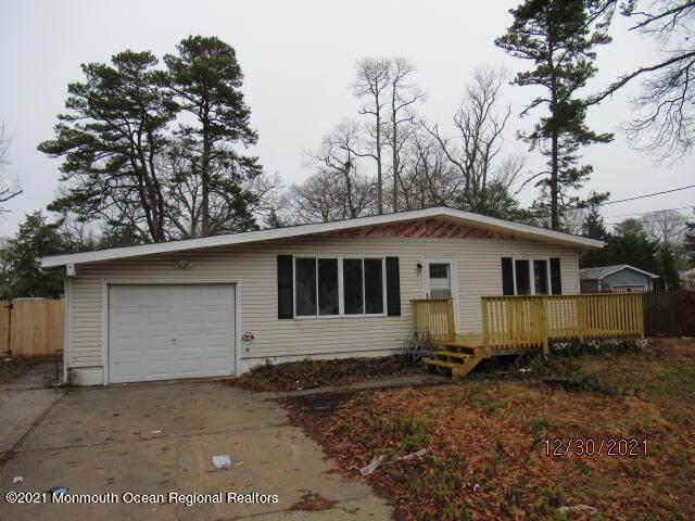 14 Cedar Drive - Photo 1