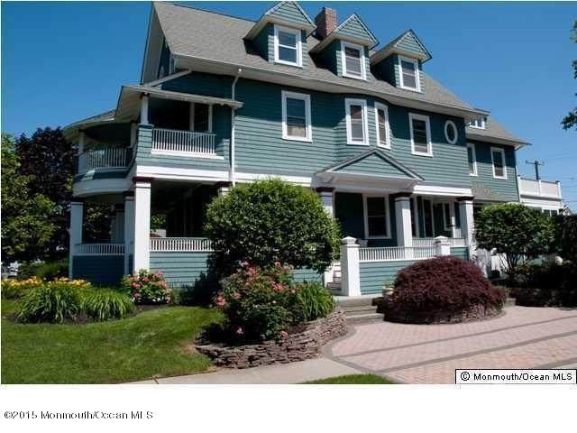 135 Lincoln Avenue - Photo 1