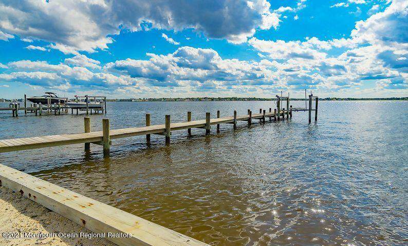 149 Shore Drive - Photo 1