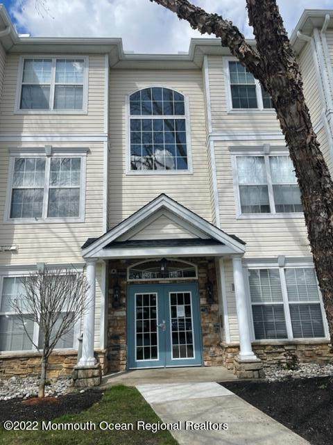 584 Saint Andrews Place - Photo 1