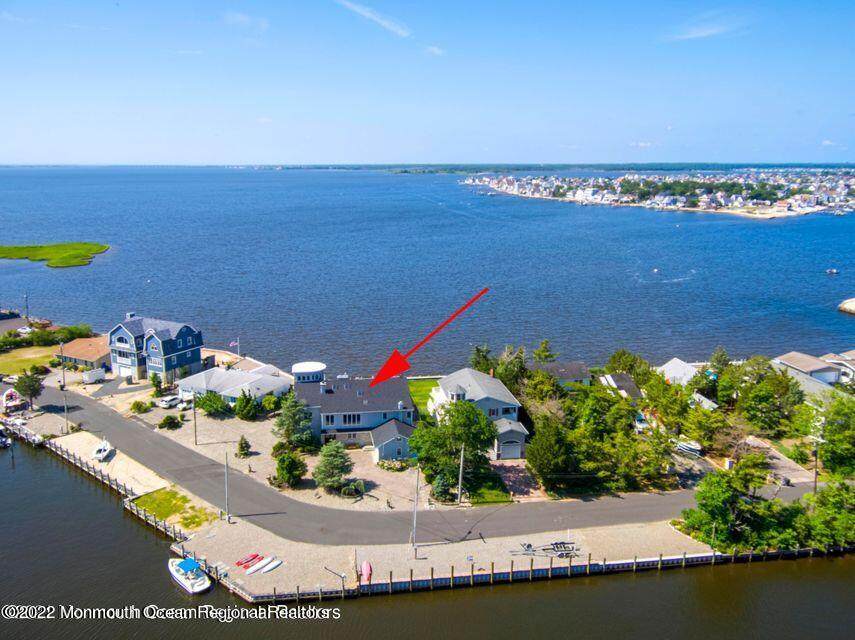241 Cedar Island Drive - Photo 1