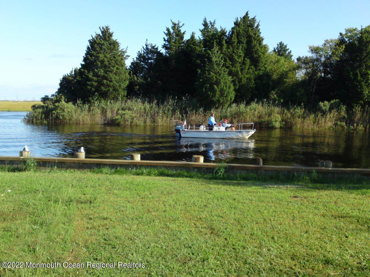 135 Juniper Drive - Photo 1