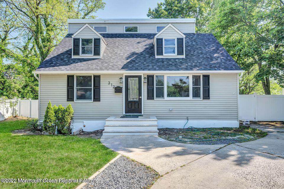 312 Cedar Avenue - Photo 1