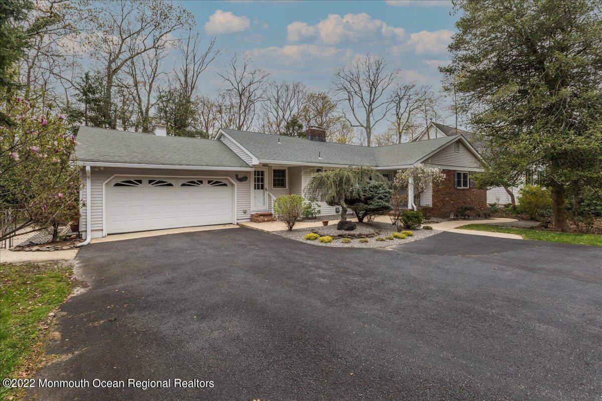 619 Holly Hill Drive - Photo 1