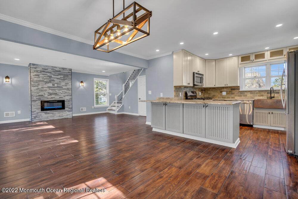 1307 Holmes Avenue - Photo 1