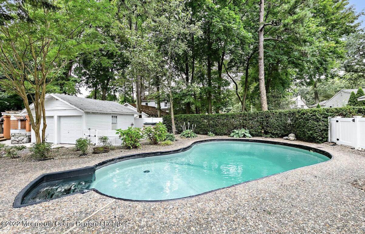 214 Cliftwood Road - Photo 1