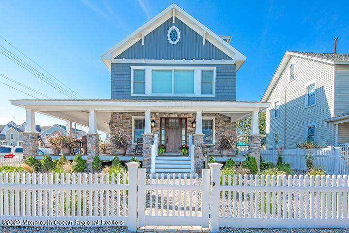 100 Forman Avenue - Photo 1