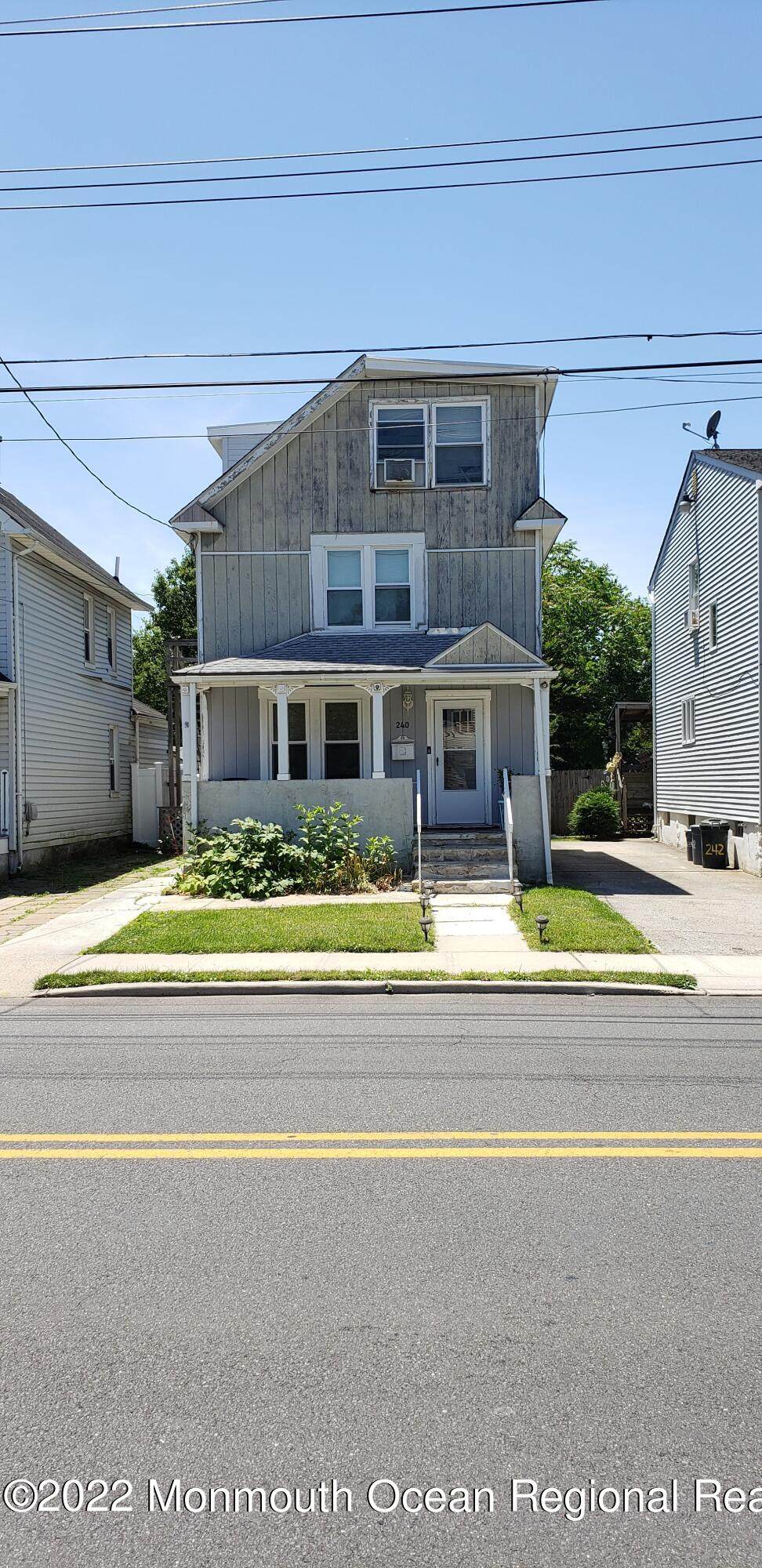 240 Branchport Avenue - Photo 1
