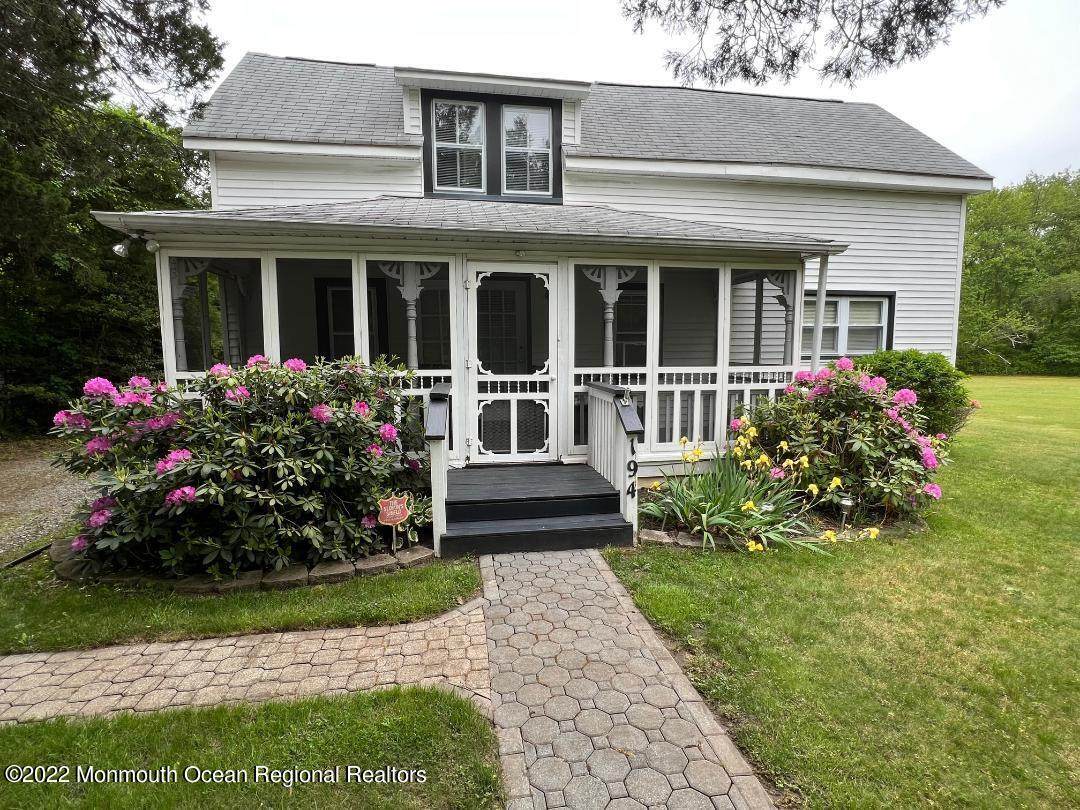 194 Beach Avenue - Photo 1