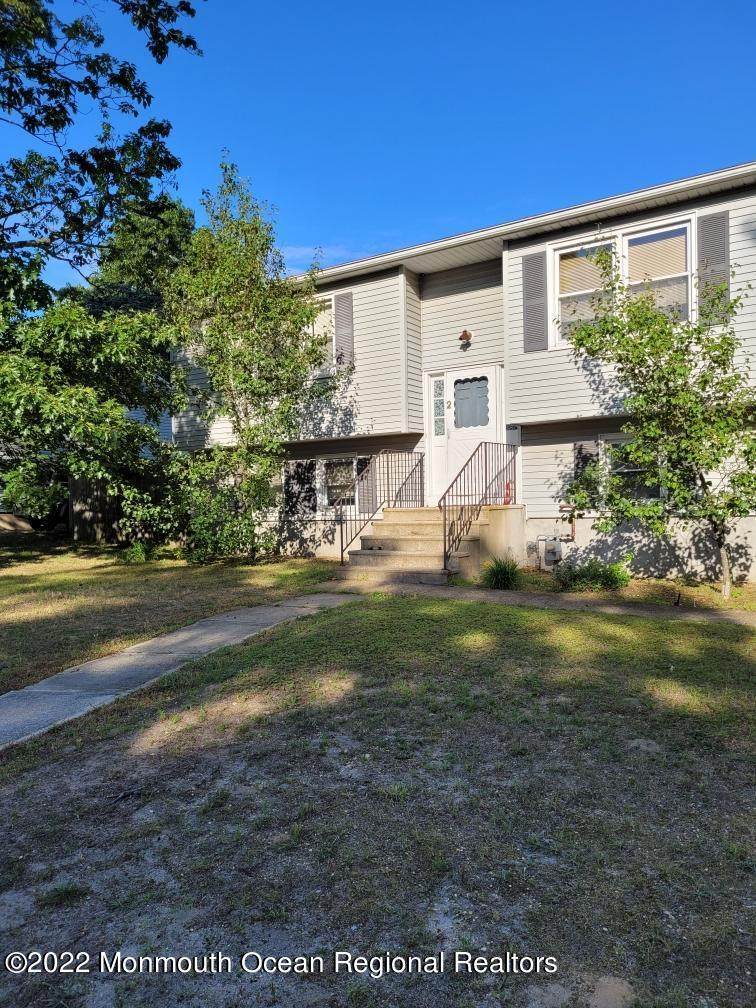 2 Lisa Drive - Photo 1