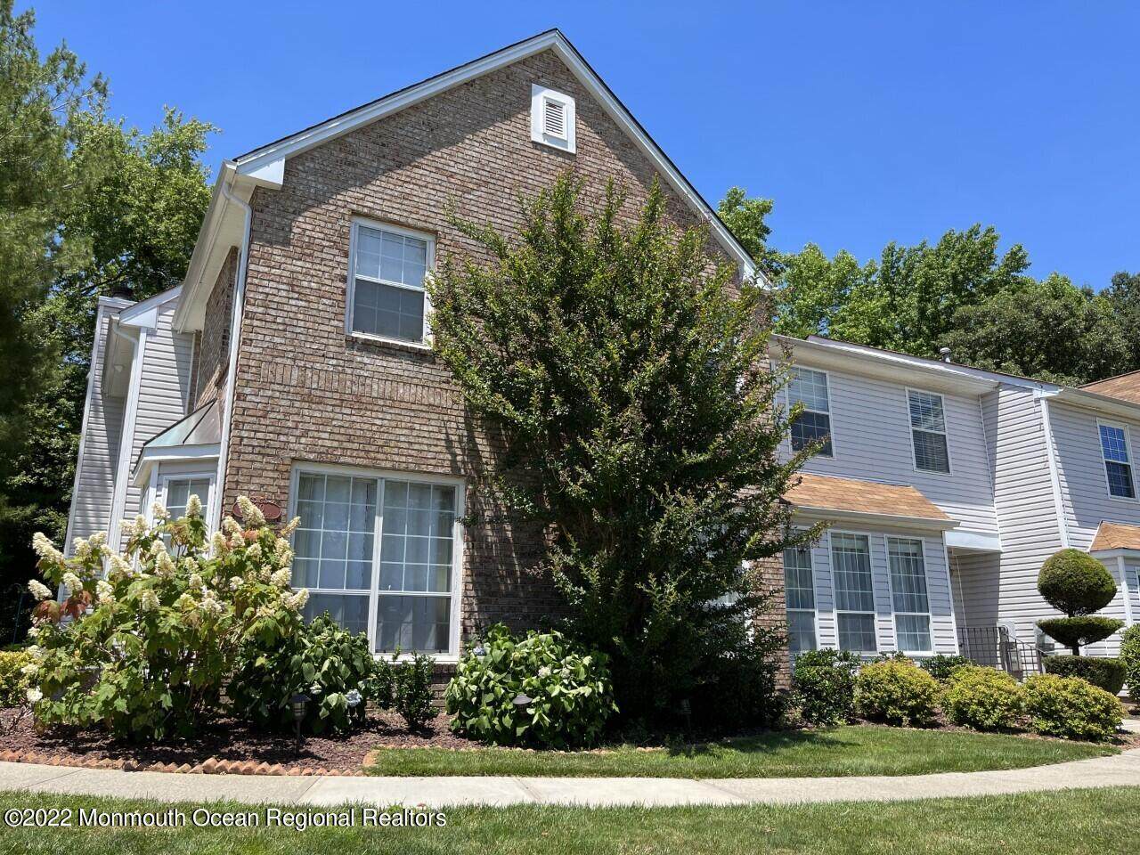 270 Fairfield Place - Photo 1