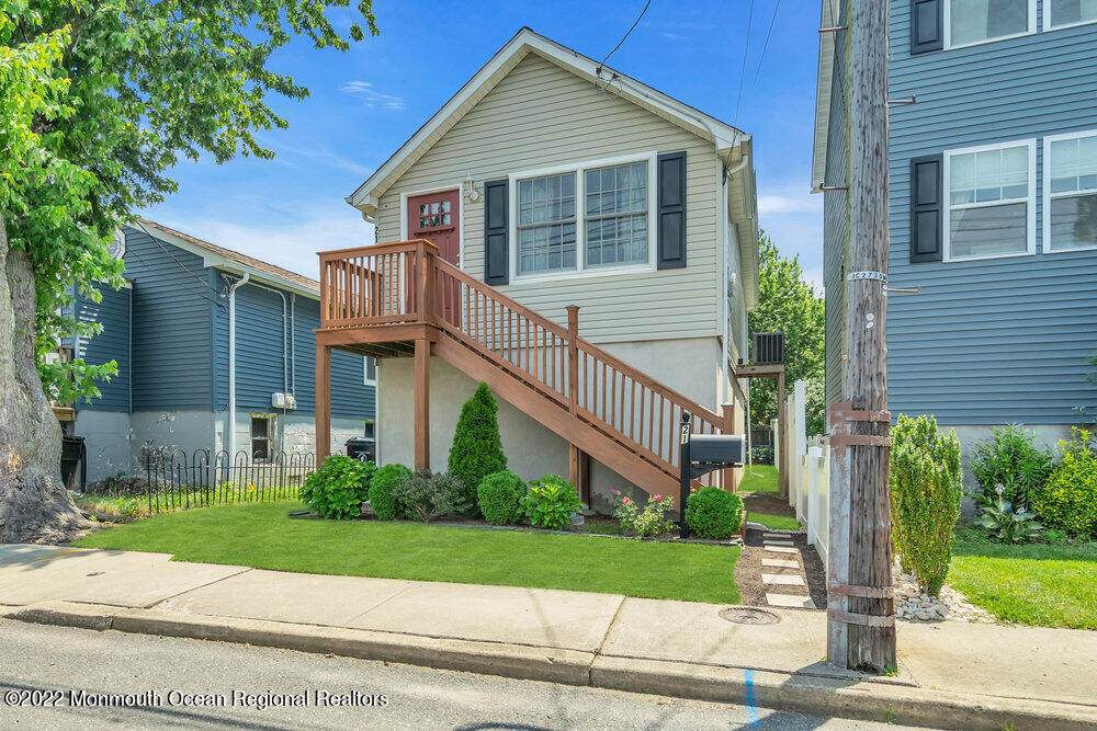 21 Brainard Avenue - Photo 1