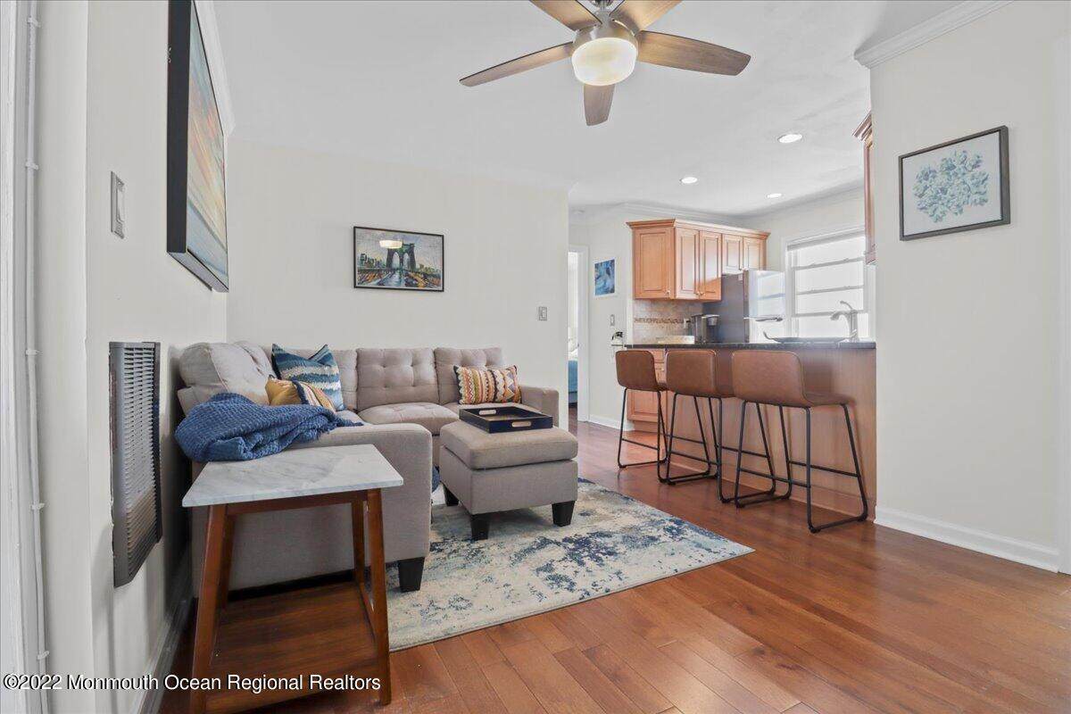 2204 Grand Central Avenue - Photo 1