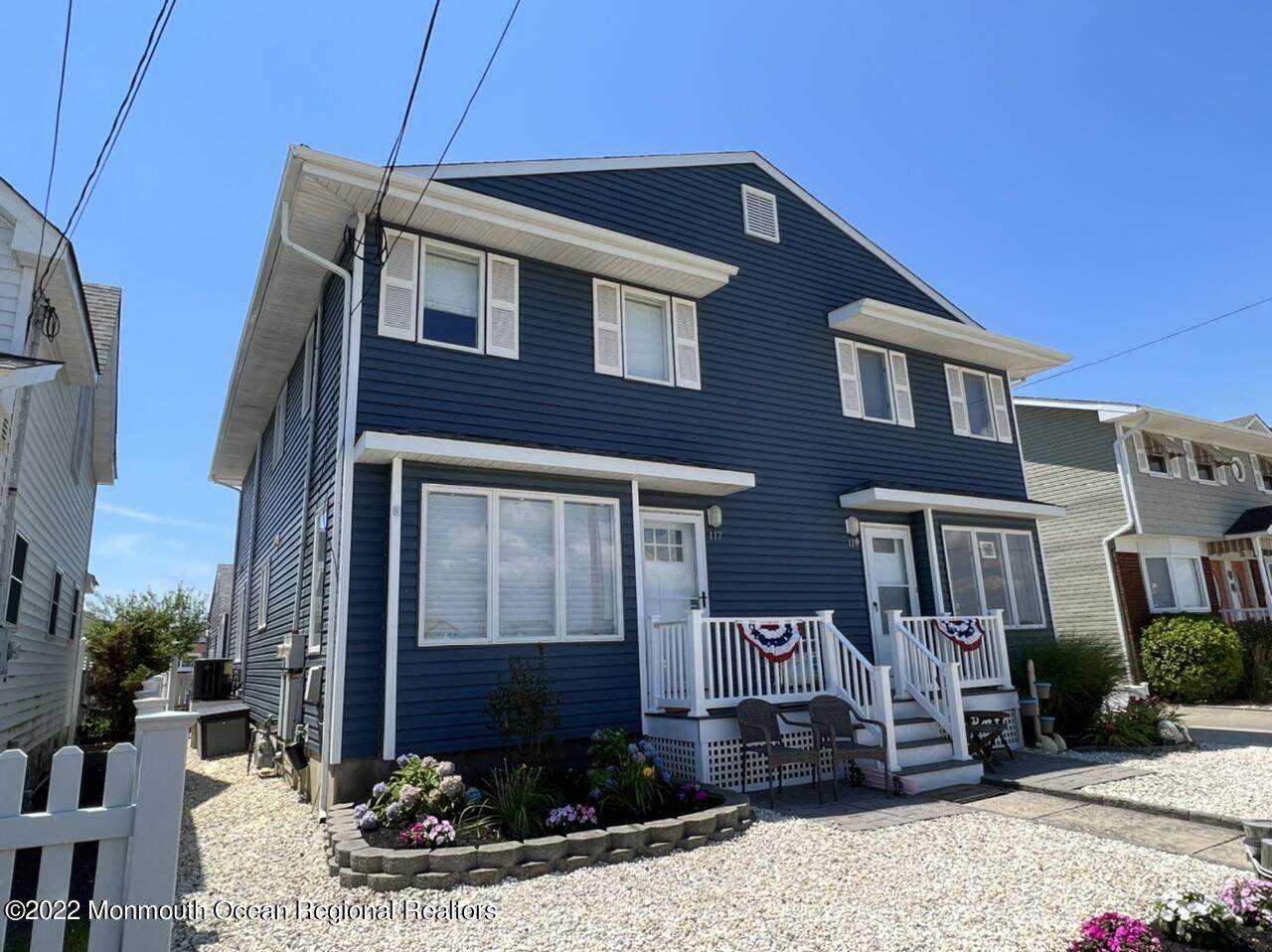 117 I Street - Photo 1