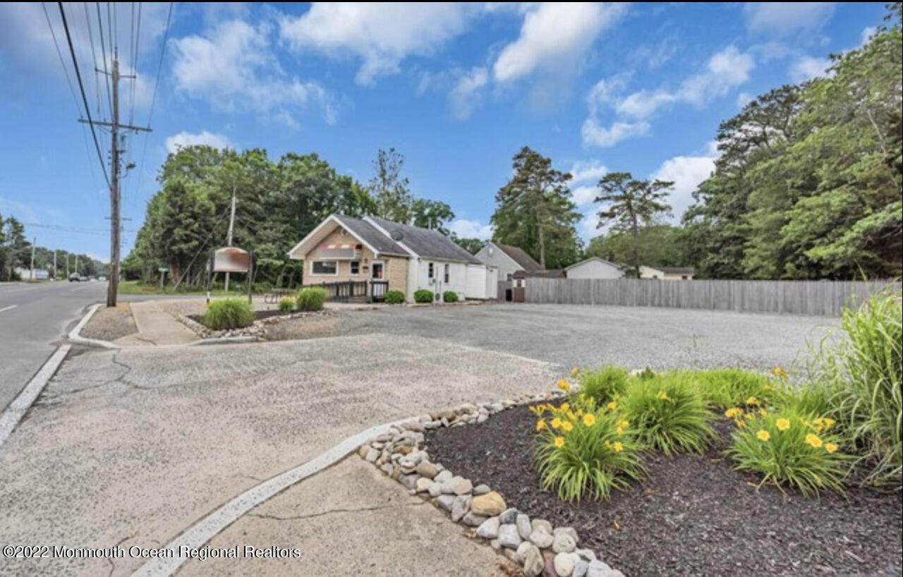 1116 Main Street - Photo 1