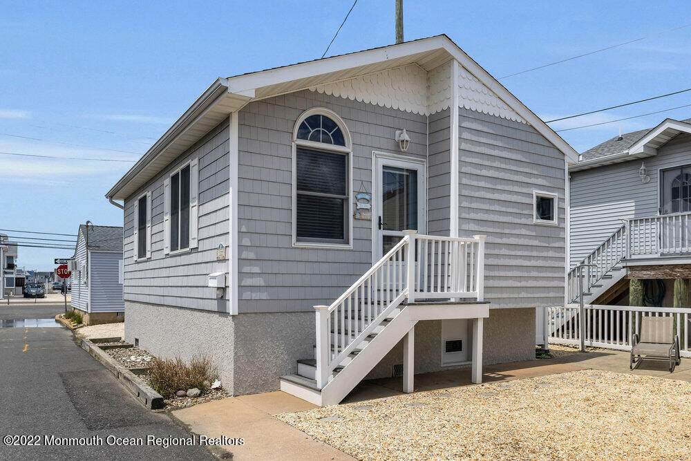 122 Cove Way - Photo 1