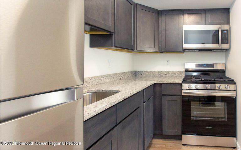 84 Diane Drive - Photo 1