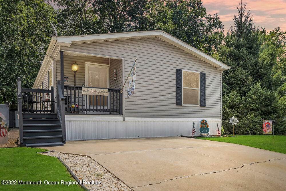 38 Antonia Drive - Photo 1