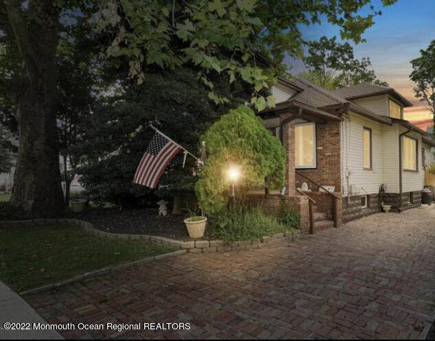 153 Washington Street - Photo 1