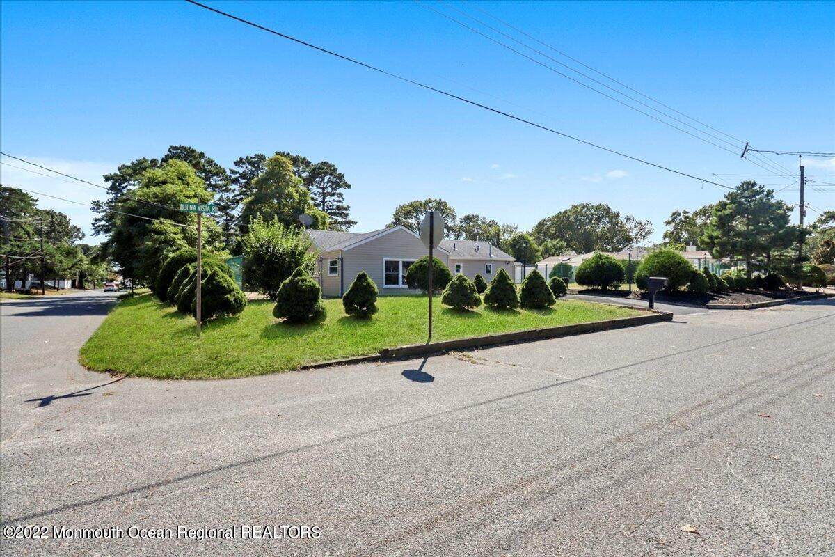 817 Buena Vista Road - Photo 1