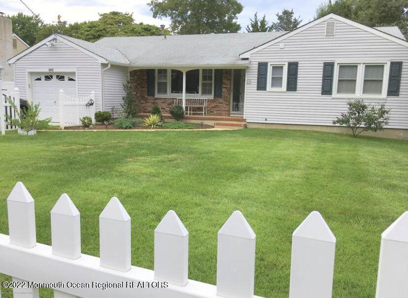 102 Princeton Avenue - Photo 1