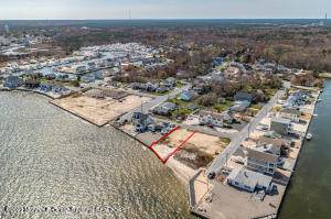 6 Pirate Drive - Photo 1