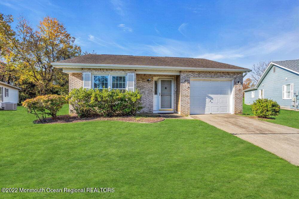 1463 Falconcrest Court - Photo 1