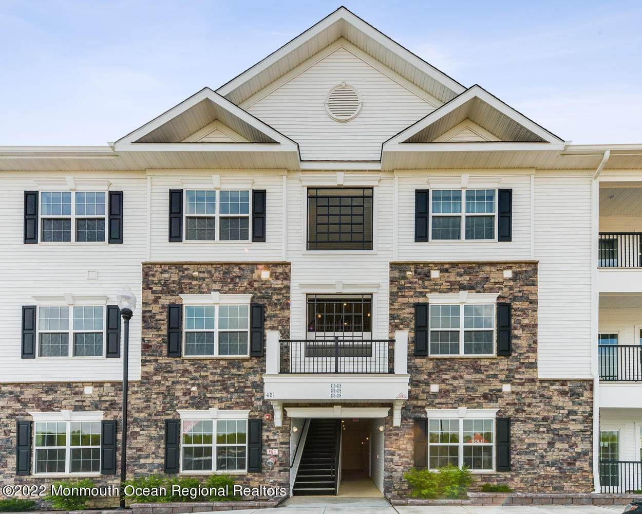 1017 Vanderberg Boulevard - Photo 1