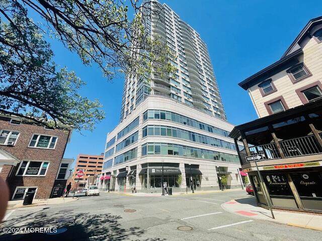 1 Spring Street - Photo 1