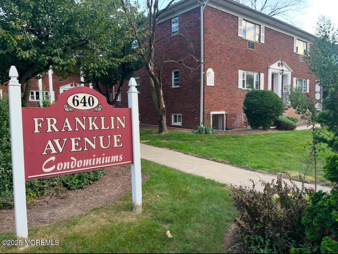 640 Franklin Avenue - Photo 1