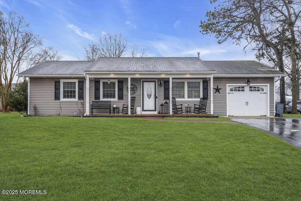 1001 Panama Court - Photo 1