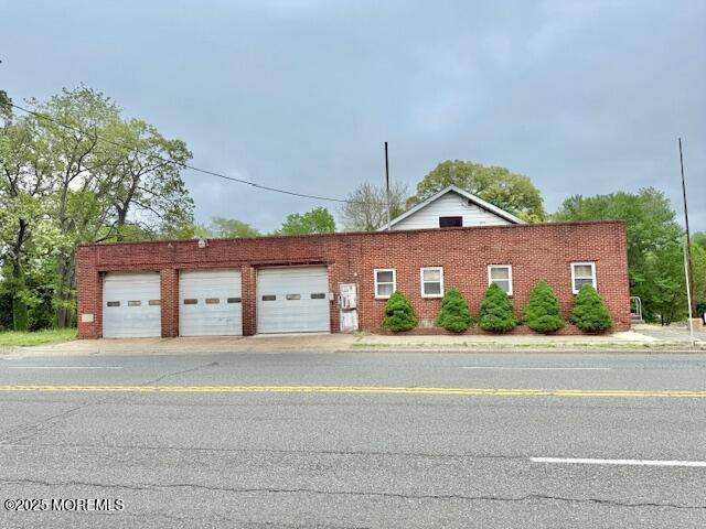 102 White Horse Road - Photo 1