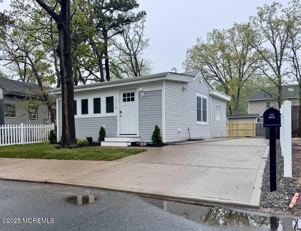 2114 Patton Road - Photo 1