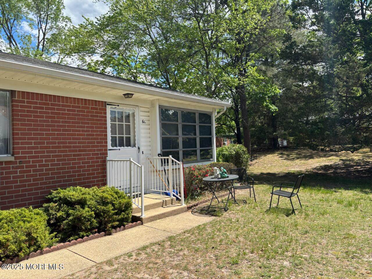 6 Conestoga Drive - Photo 1