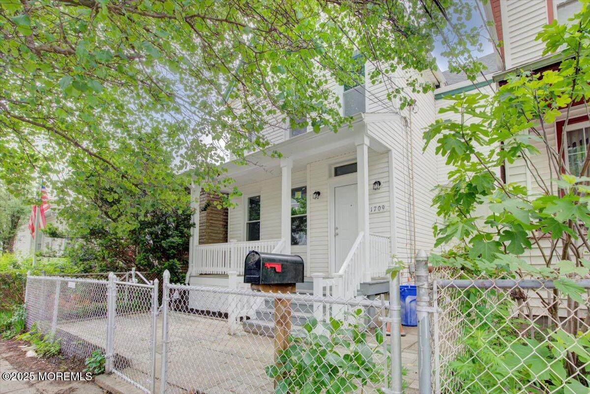 1709 48th Street - Photo 1