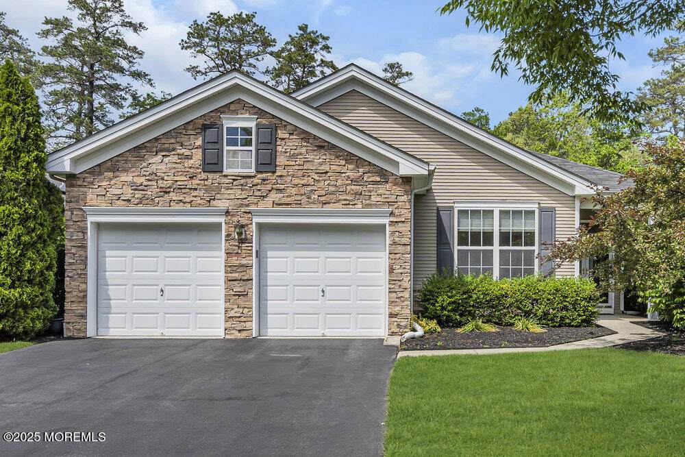 317 Southmoor Drive - Photo 1