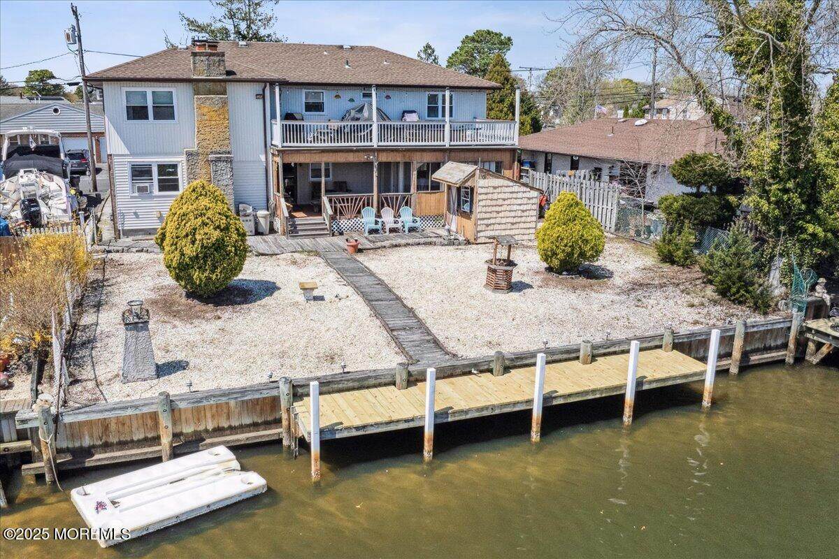 19 Acapulco Drive - Photo 1