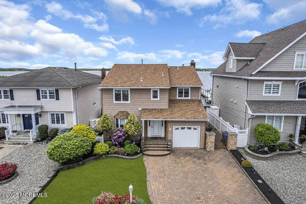 221 Bay Stream Drive - Photo 1